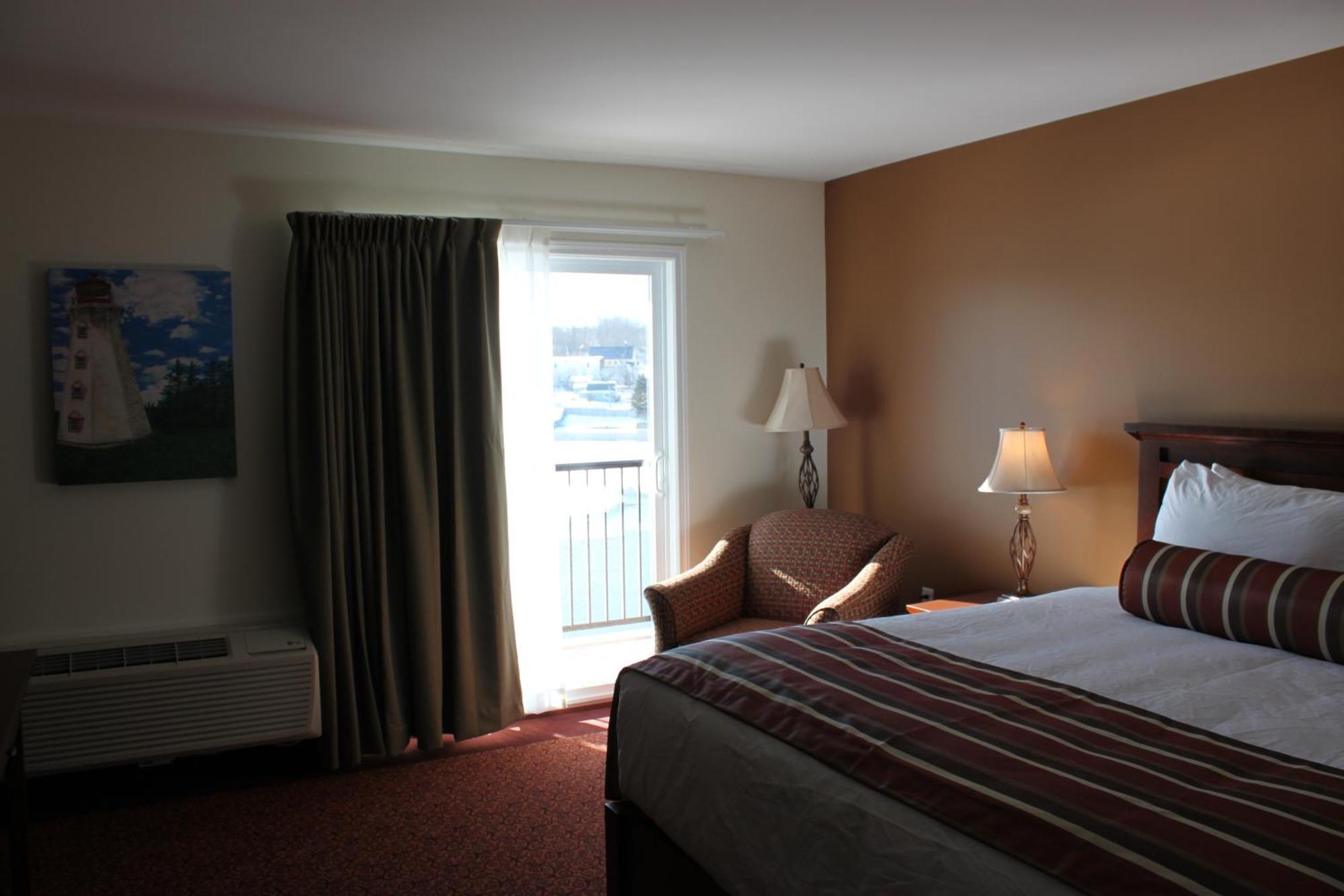 Lanes Riverhouse Inn & Cottages Montague Номер фото